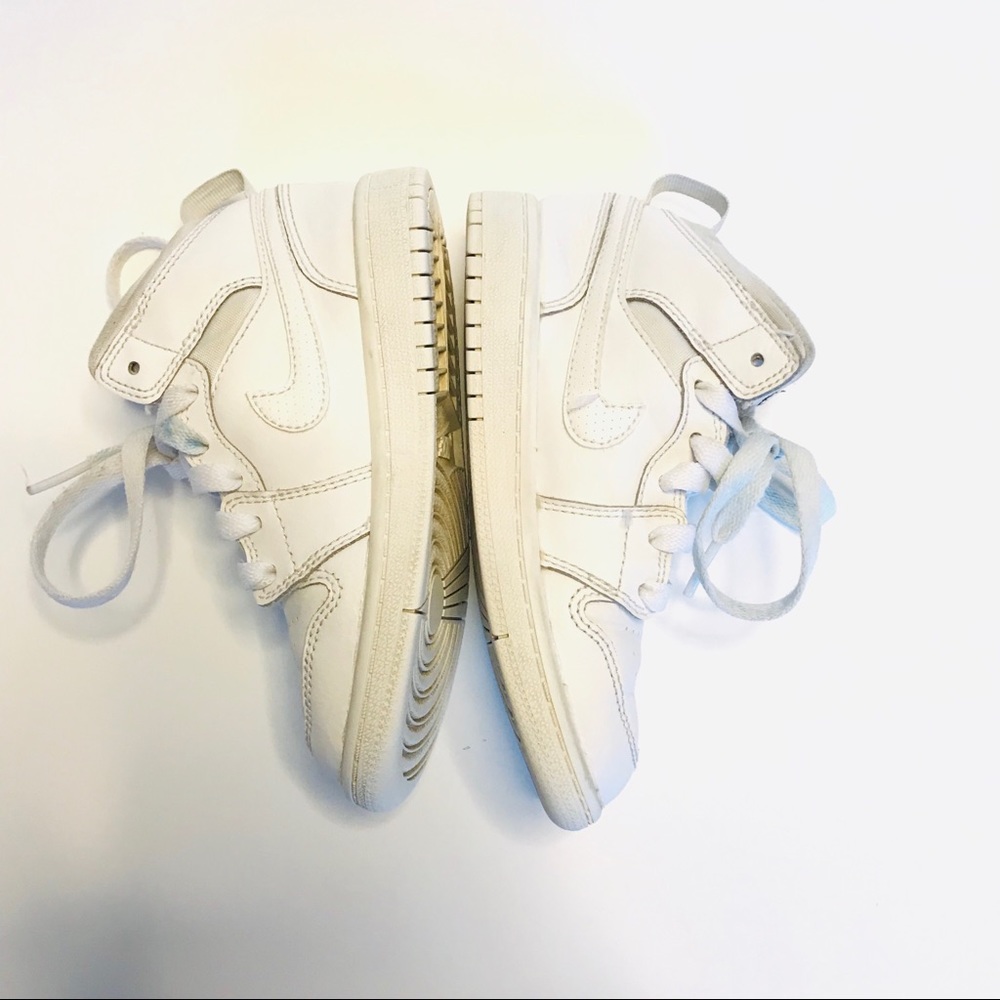 Nike Air Force One’s 11c